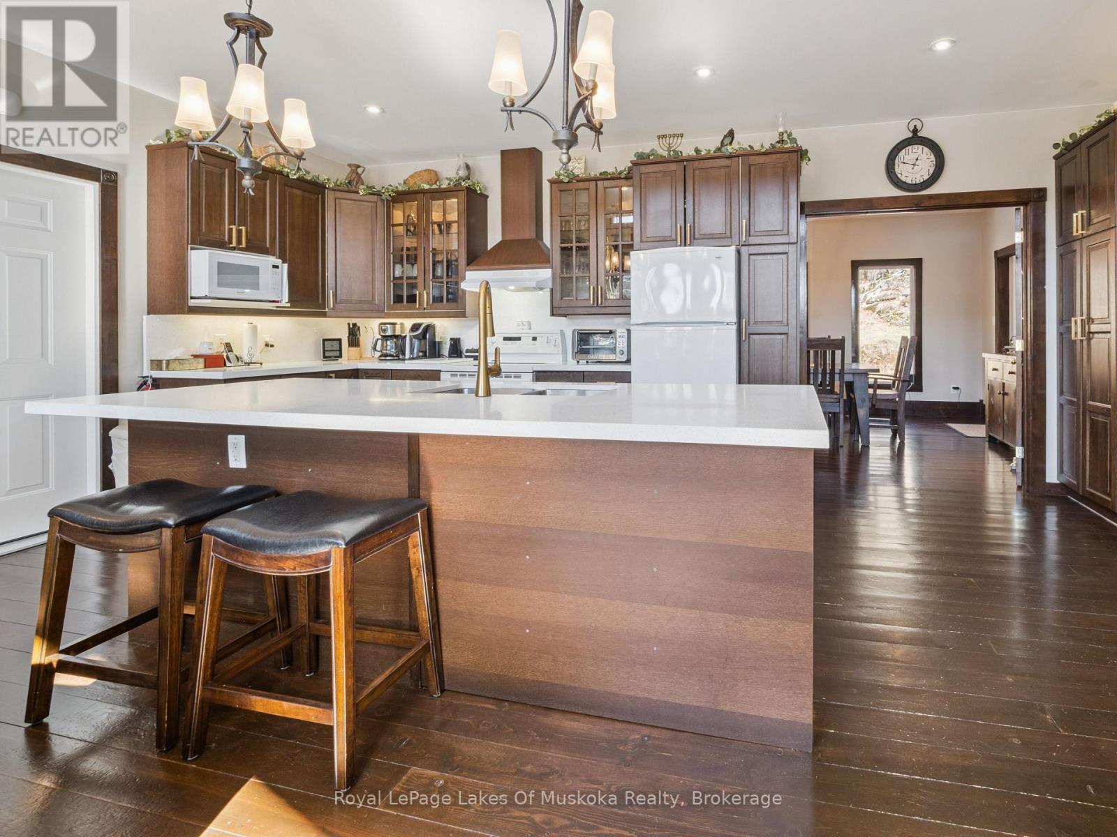 1441 Cedar Lane, Bracebridge, Ontario  P1L 1W9 - Photo 8 - X12977826