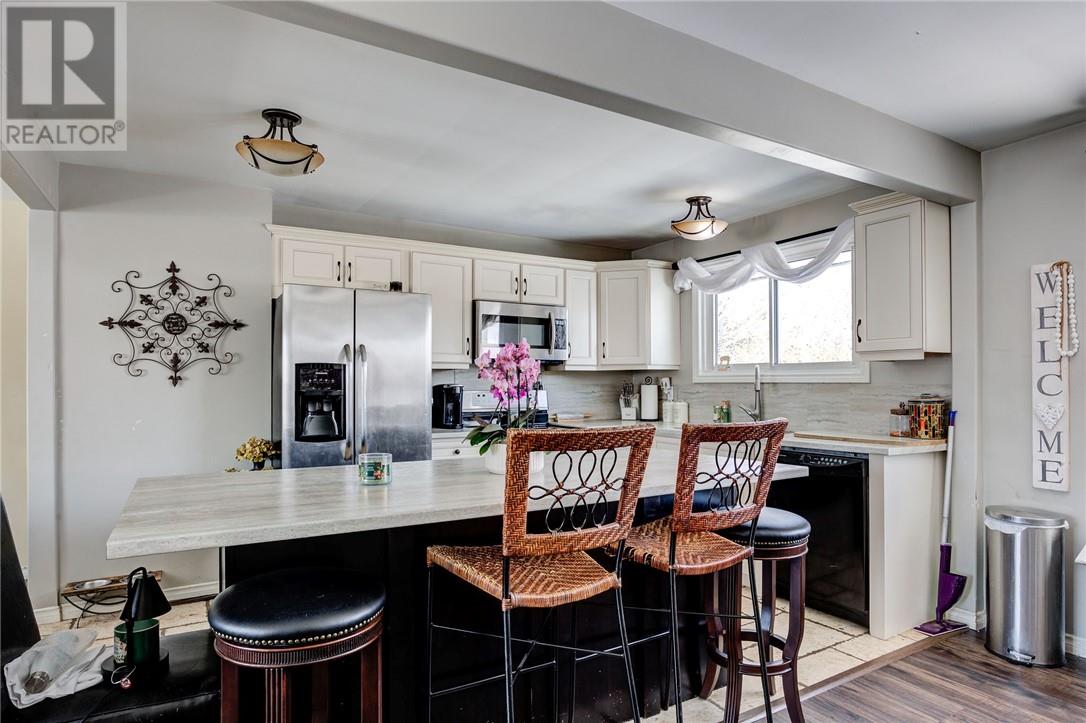 17 Lakeview Avenue, Onaping, Ontario  P0M 2R0 - Photo 4 - 2127067