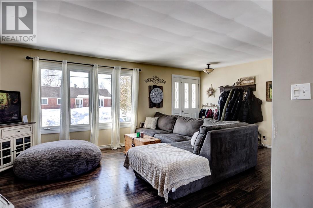 17 Lakeview Avenue, Onaping, Ontario  P0M 2R0 - Photo 8 - 2127067