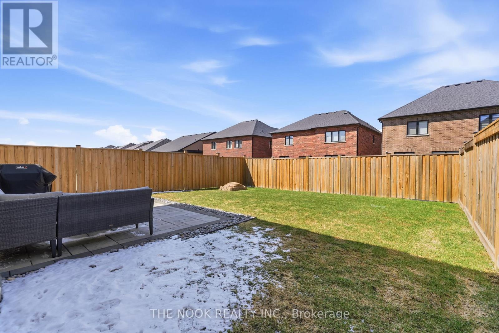 28 Fernridge Heights, Cavan Monaghan, Ontario  L0A 1G0 - Photo 46 - X12977814