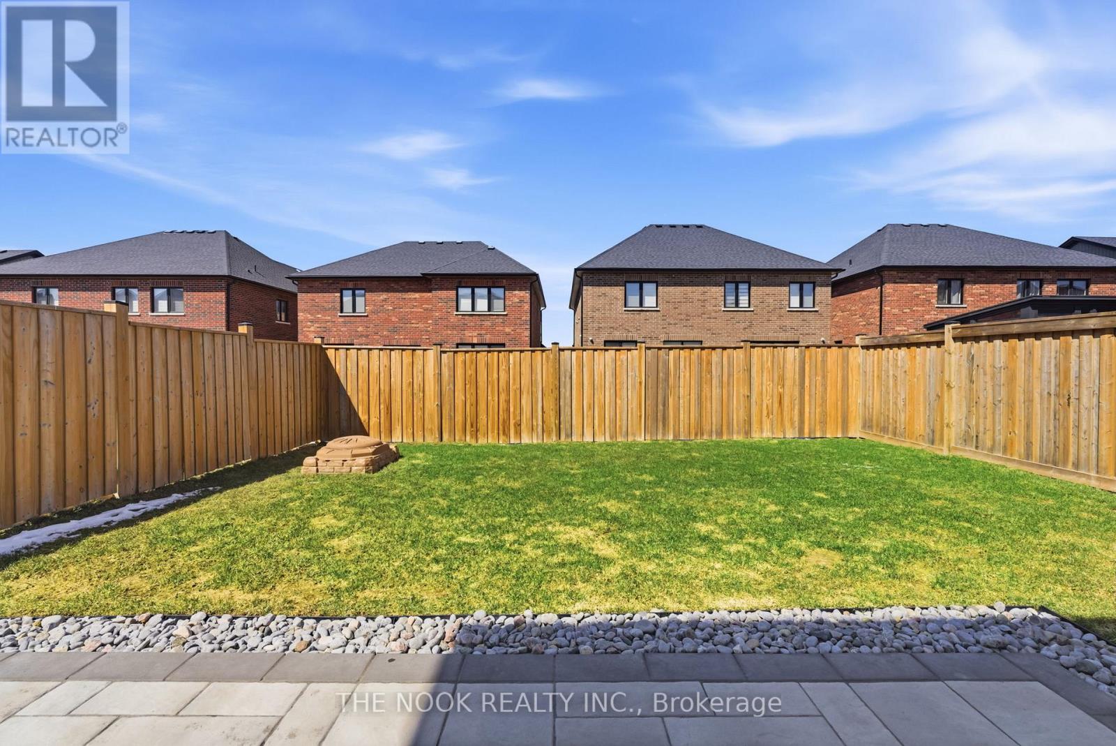 28 Fernridge Heights, Cavan Monaghan, Ontario  L0A 1G0 - Photo 47 - X12977814