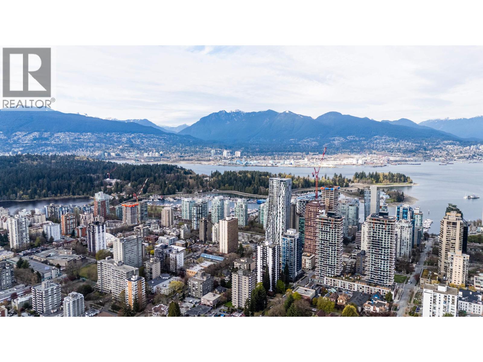 310 1080 Broughton Street, Vancouver, British Columbia  V6G 2A8 - Photo 2 - R3108429