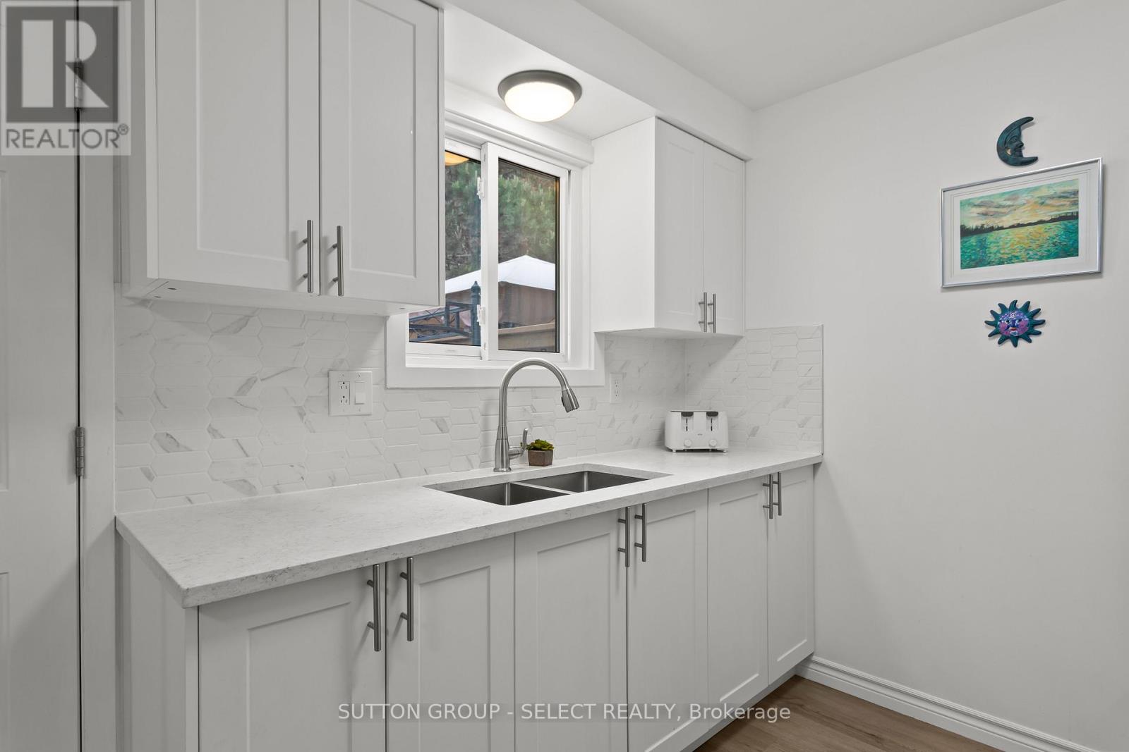 64 - 40 Tiffany Drive, London East, Ontario  N5V 3N3 - Photo 12 - X12977846