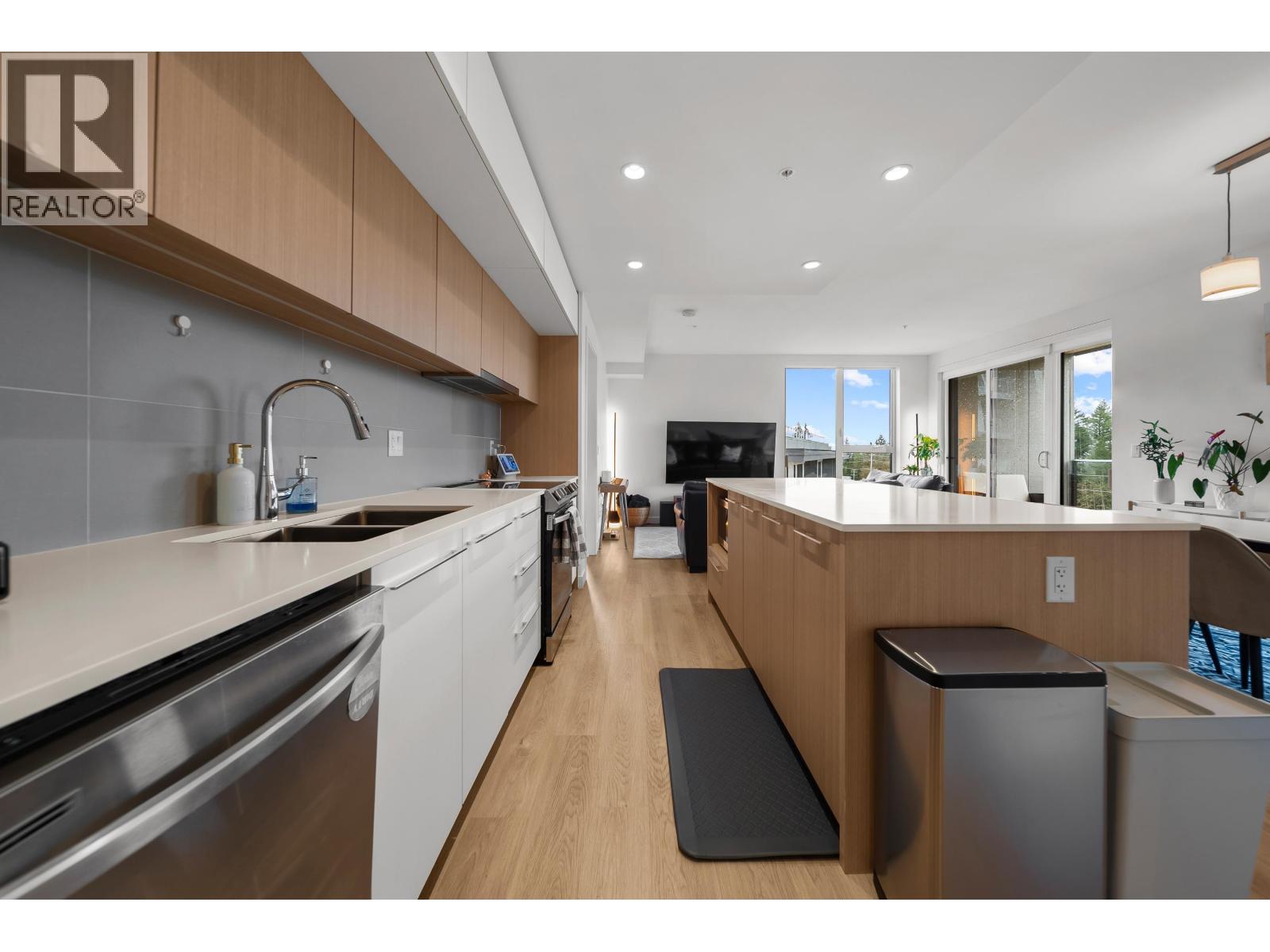 305 9580 Tower Road, Burnaby, British Columbia  V5A 0G5 - Photo 7 - R3107650