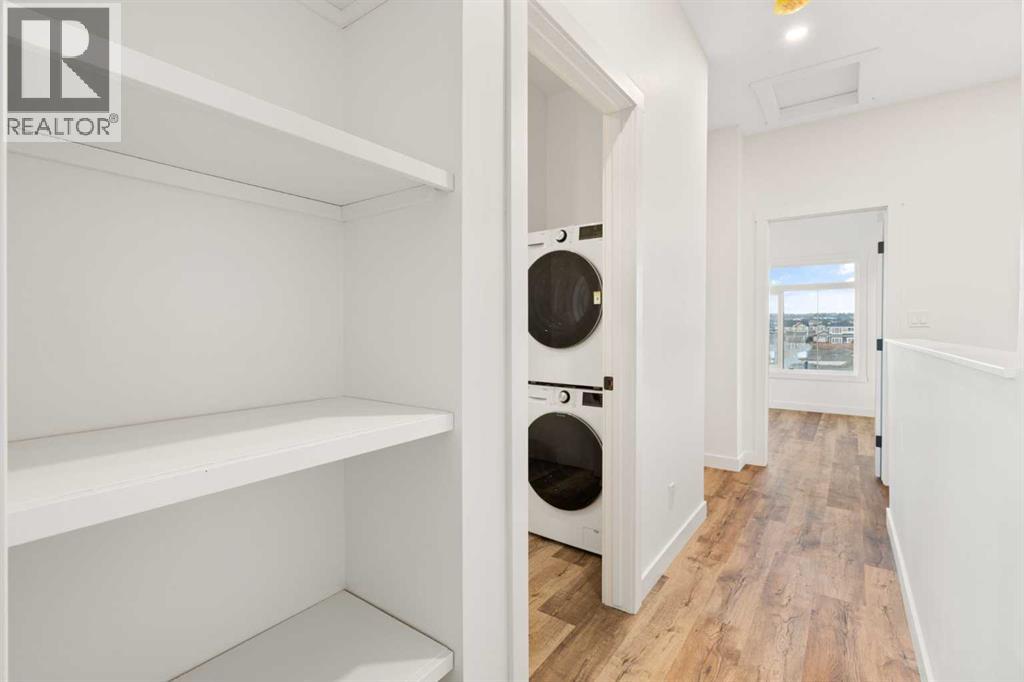 208, 156 Park Street, Cochrane, Alberta T4C 2B8 - Photo 32 - A2291443