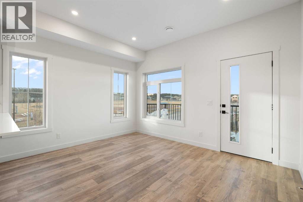 208, 156 Park Street, Cochrane, Alberta T4C 2B8 - Photo 9 - A2291443