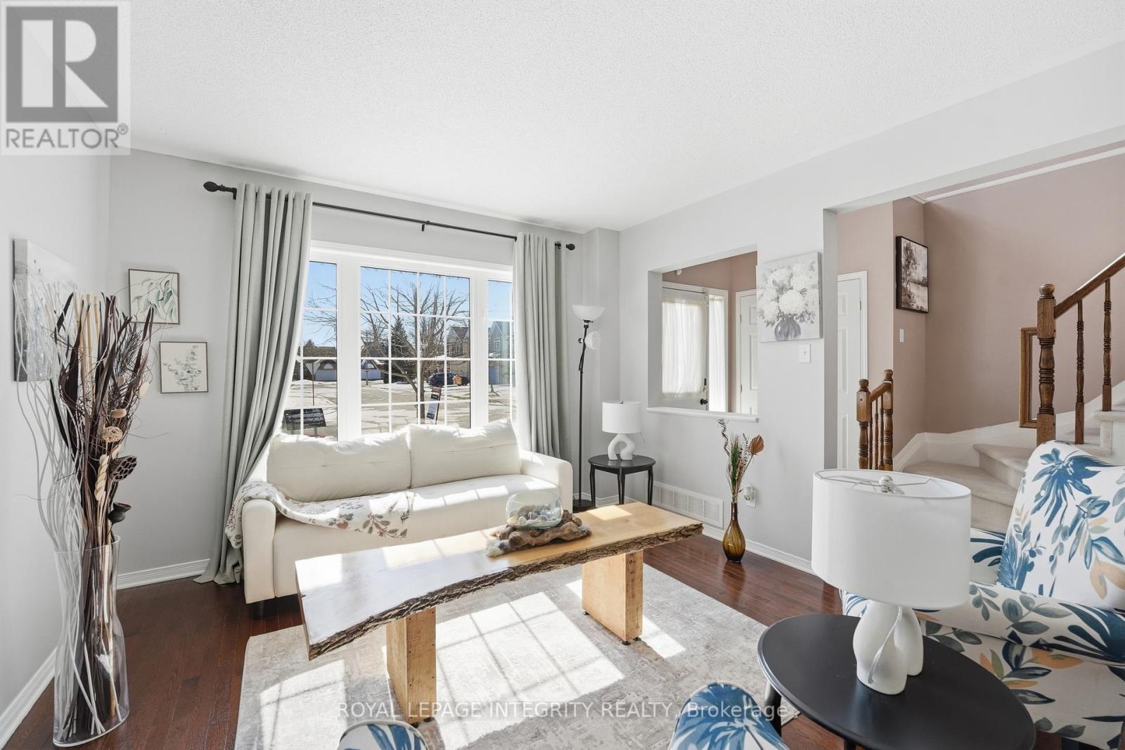 127 Stoney Pond Court, Ottawa, Ontario  K2S 2E6 - Photo 5 - X12977778