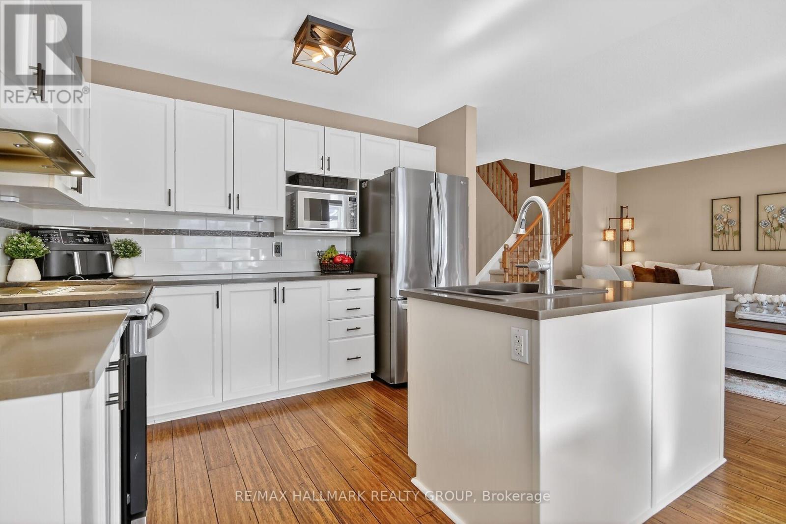 54 Charleston Street, Ottawa, Ontario  K2G 7G1 - Photo 17 - X12977790