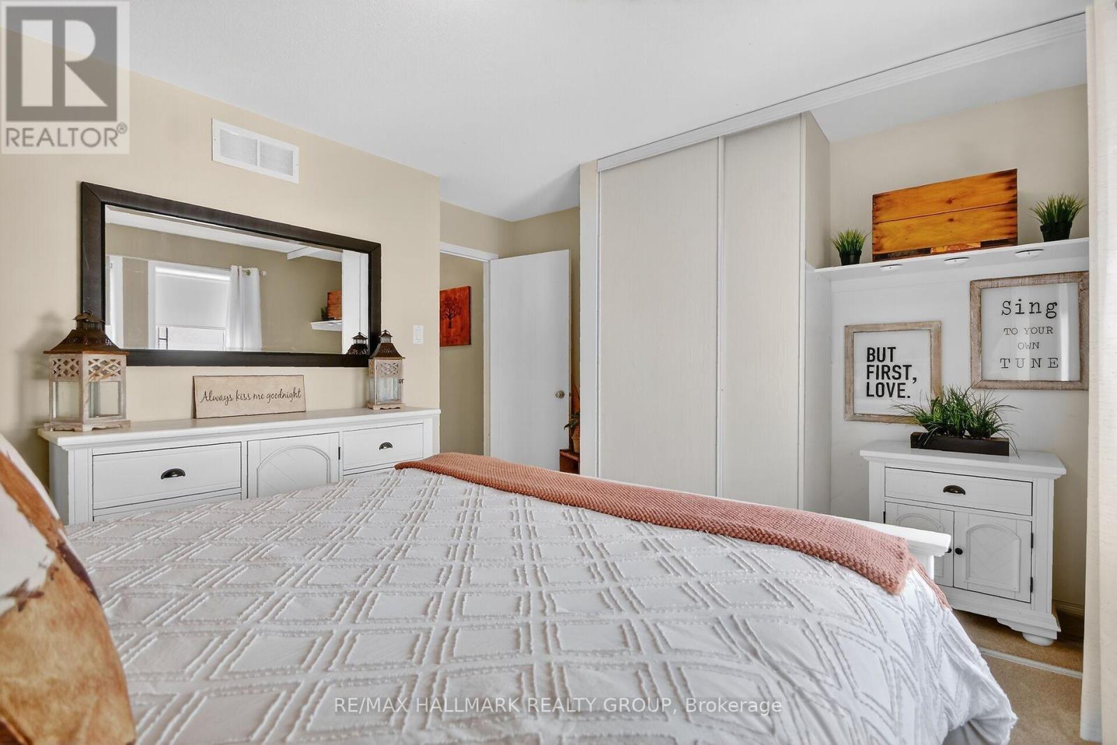 54 Charleston Street, Ottawa, Ontario  K2G 7G1 - Photo 33 - X12977790