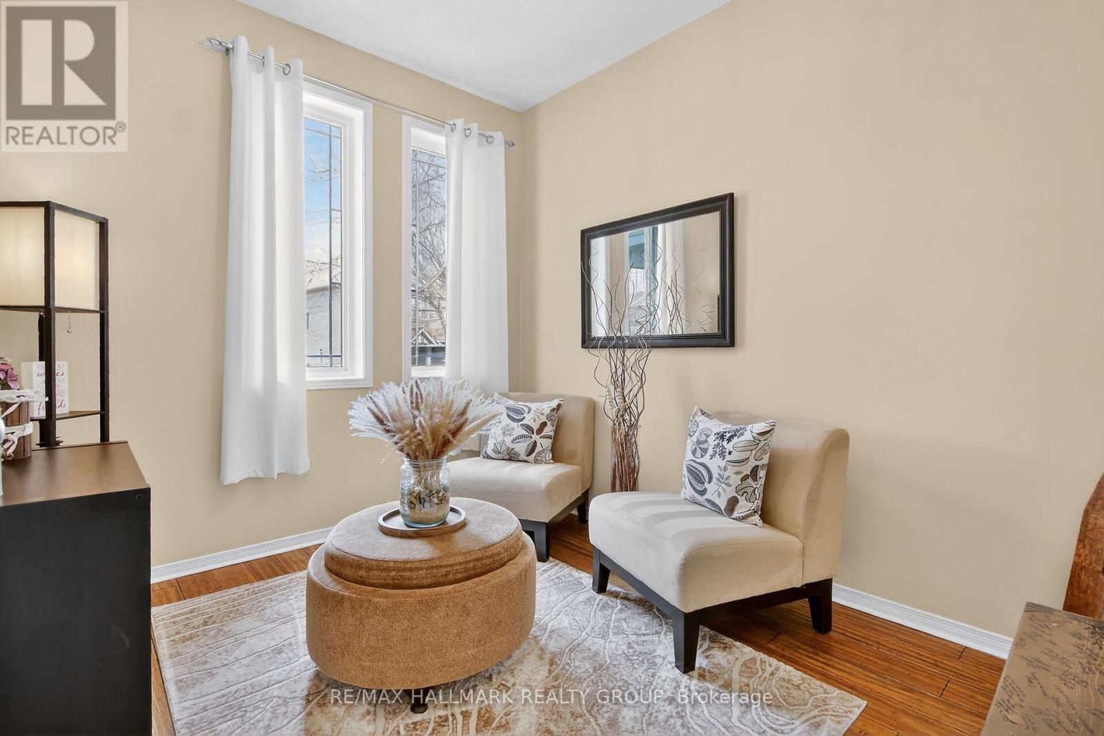 54 Charleston Street, Ottawa, Ontario  K2G 7G1 - Photo 6 - X12977790