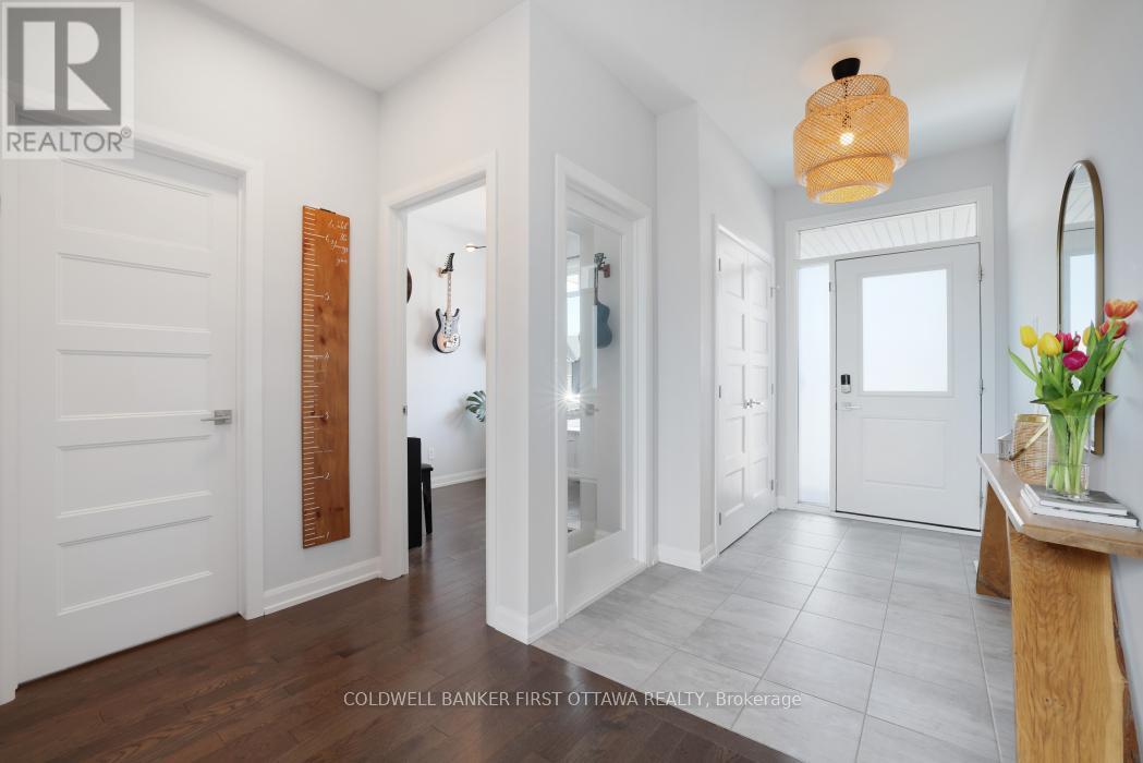 92 Morris Street E, Carleton Place, Ontario  K7C 0H1 - Photo 5 - X12977806