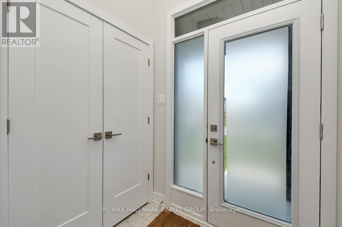 927 Omagaki Way, Ottawa, Ontario  K1X 0J2 - Photo 17 - X12977868