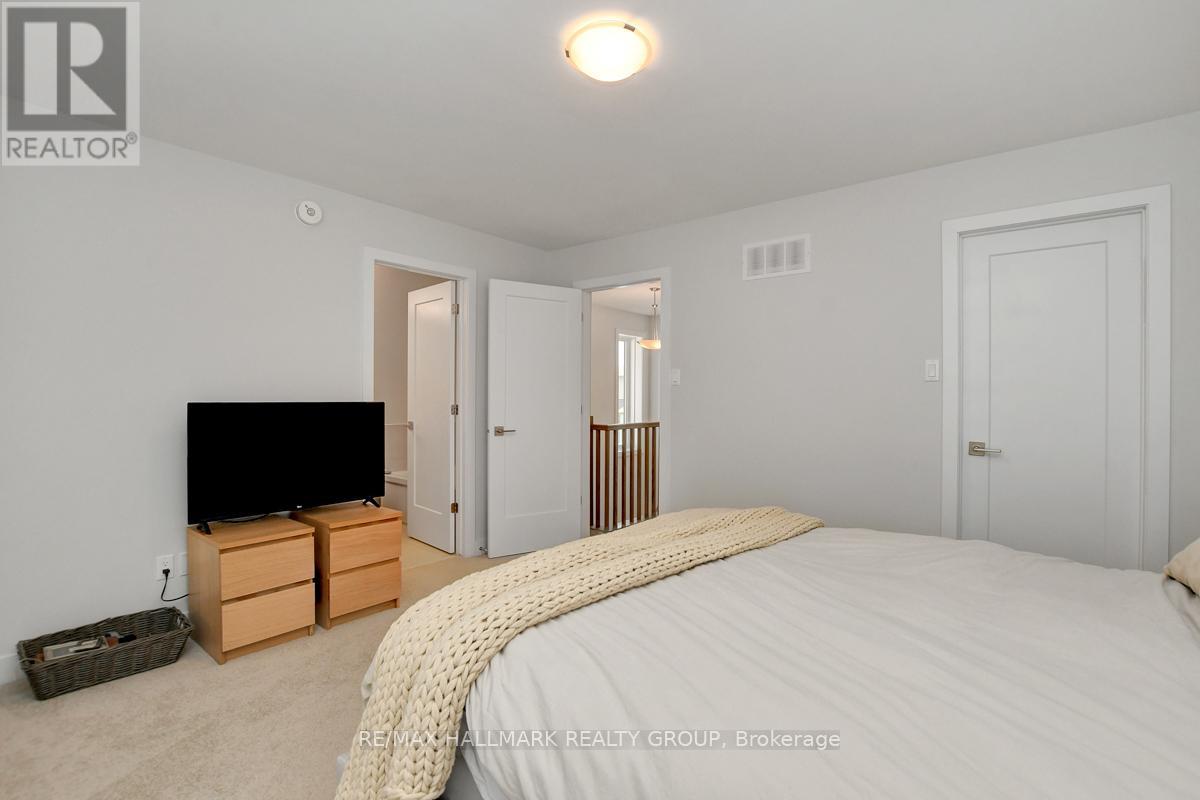 927 Omagaki Way, Ottawa, Ontario  K1X 0J2 - Photo 23 - X12977868