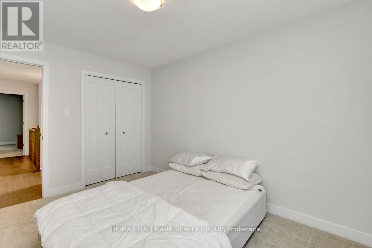 927 Omagaki Way, Ottawa, Ontario  K1X 0J2 - Photo 28 - X12977868