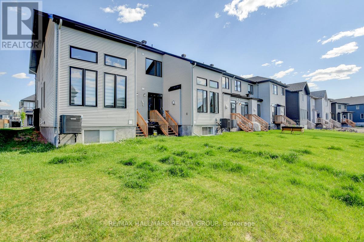 927 Omagaki Way, Ottawa, Ontario  K1X 0J2 - Photo 36 - X12977868