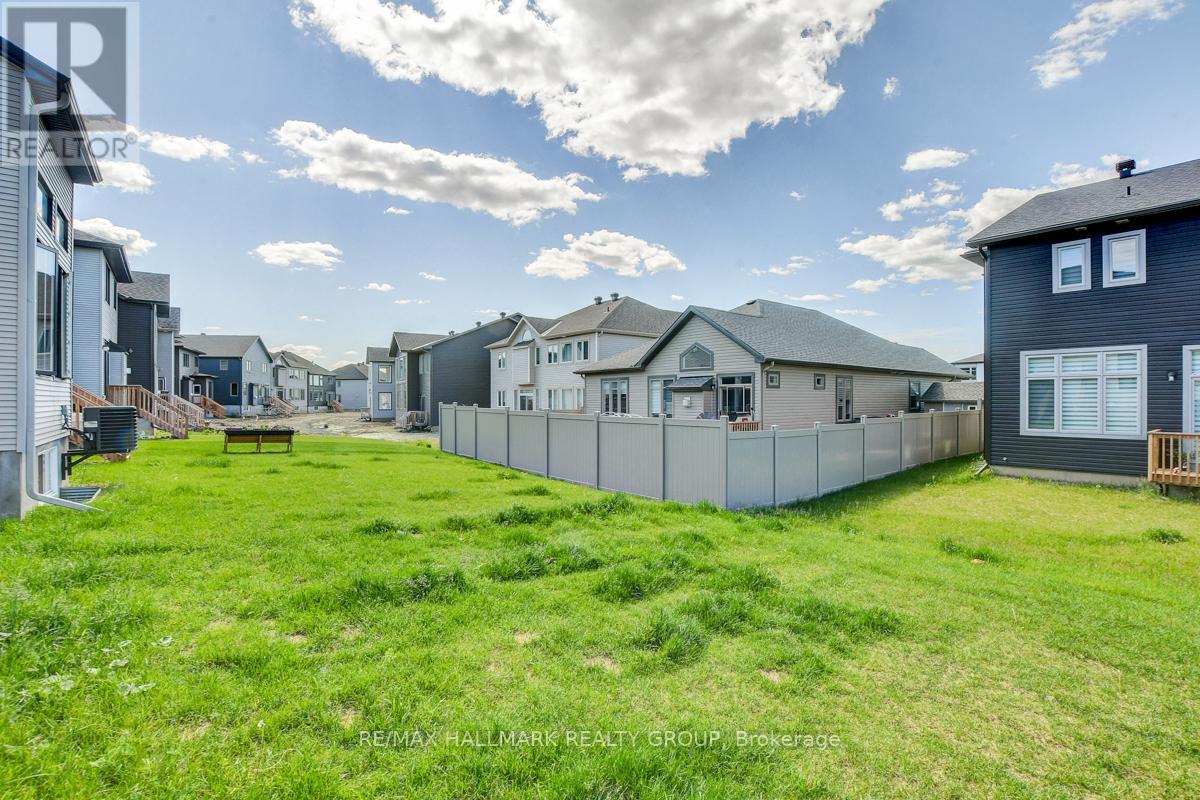 927 Omagaki Way, Ottawa, Ontario  K1X 0J2 - Photo 38 - X12977868