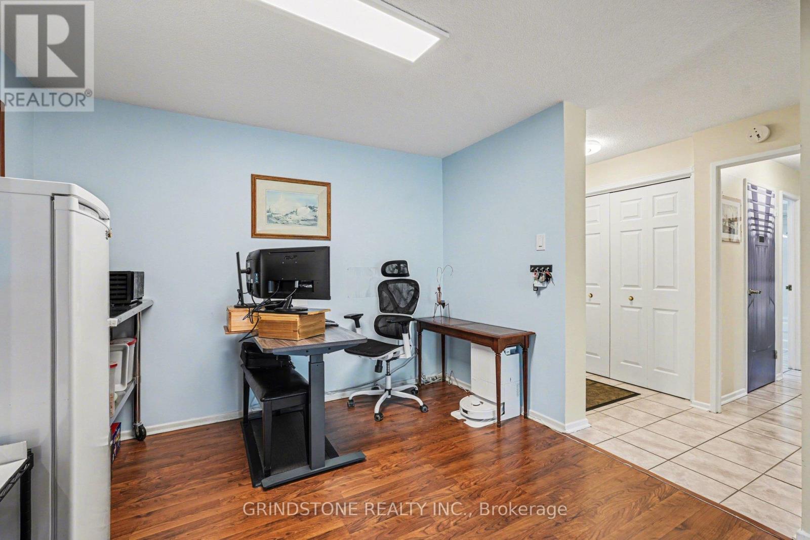 408 - 1171 Ambleside Drive, Ottawa, Ontario  K2B 8E1 - Photo 5 - X12977910