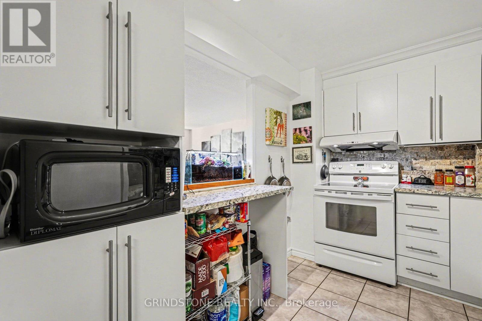 408 - 1171 Ambleside Drive, Ottawa, Ontario  K2B 8E1 - Photo 8 - X12977910