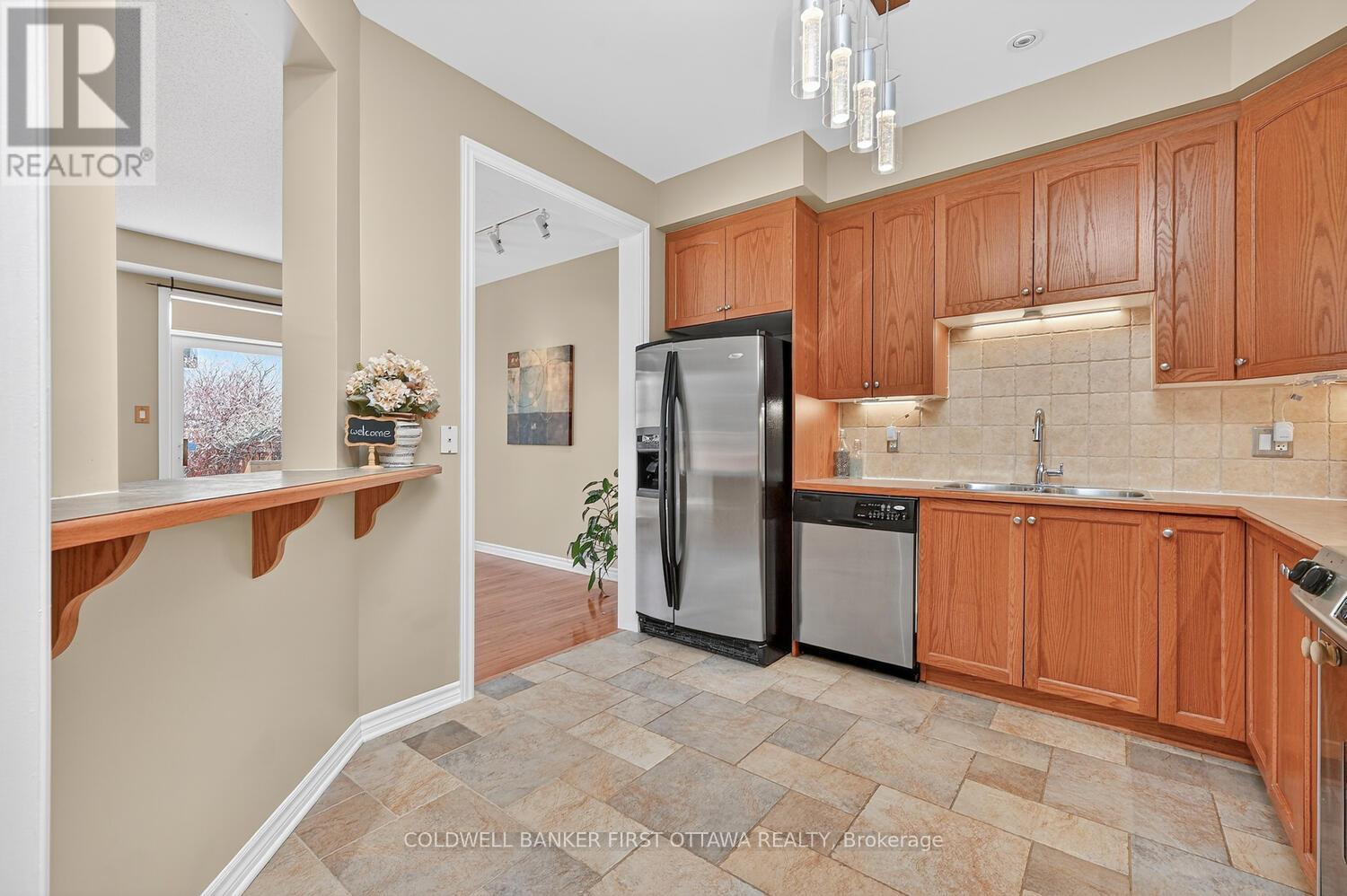 102 Windance Crescent, Ottawa, Ontario  K2W 0A7 - Photo 12 - X12977918