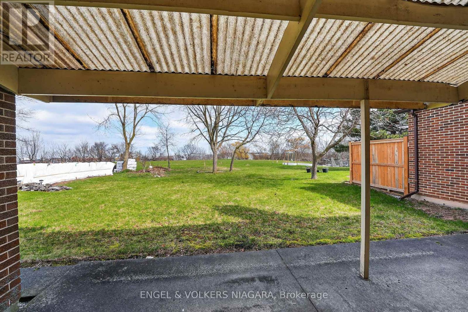 260 St. Paul Street W, St. Catharines (Ridley), Ontario  L2S 2E7 - Photo 32 - X12977760