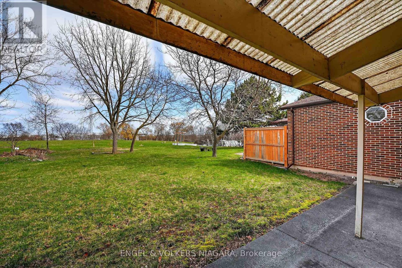 260 St. Paul Street W, St. Catharines (Ridley), Ontario  L2S 2E7 - Photo 33 - X12977760