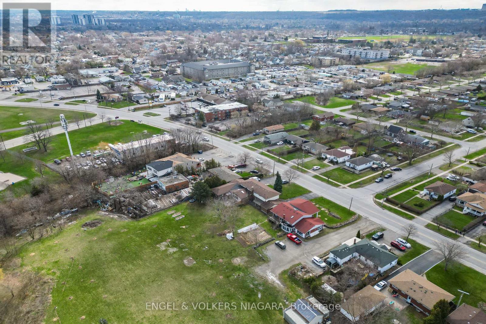 260 St. Paul Street W, St. Catharines (Ridley), Ontario  L2S 2E7 - Photo 40 - X12977760