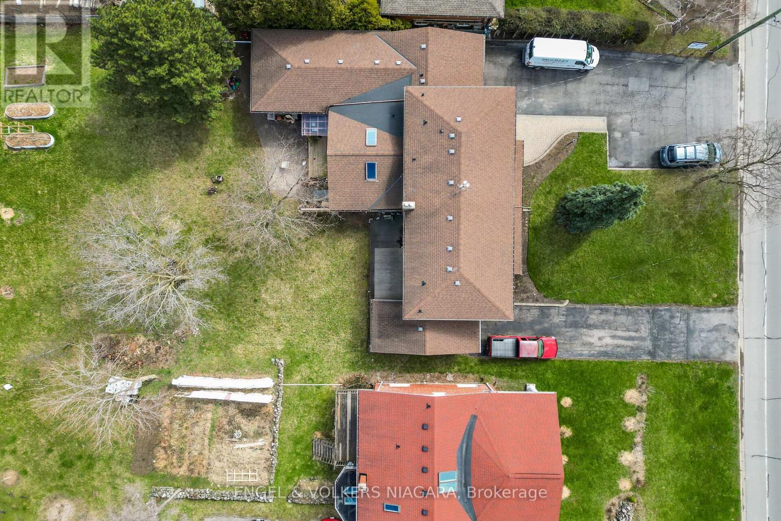 260 St. Paul Street W, St. Catharines (Ridley), Ontario  L2S 2E7 - Photo 43 - X12977760