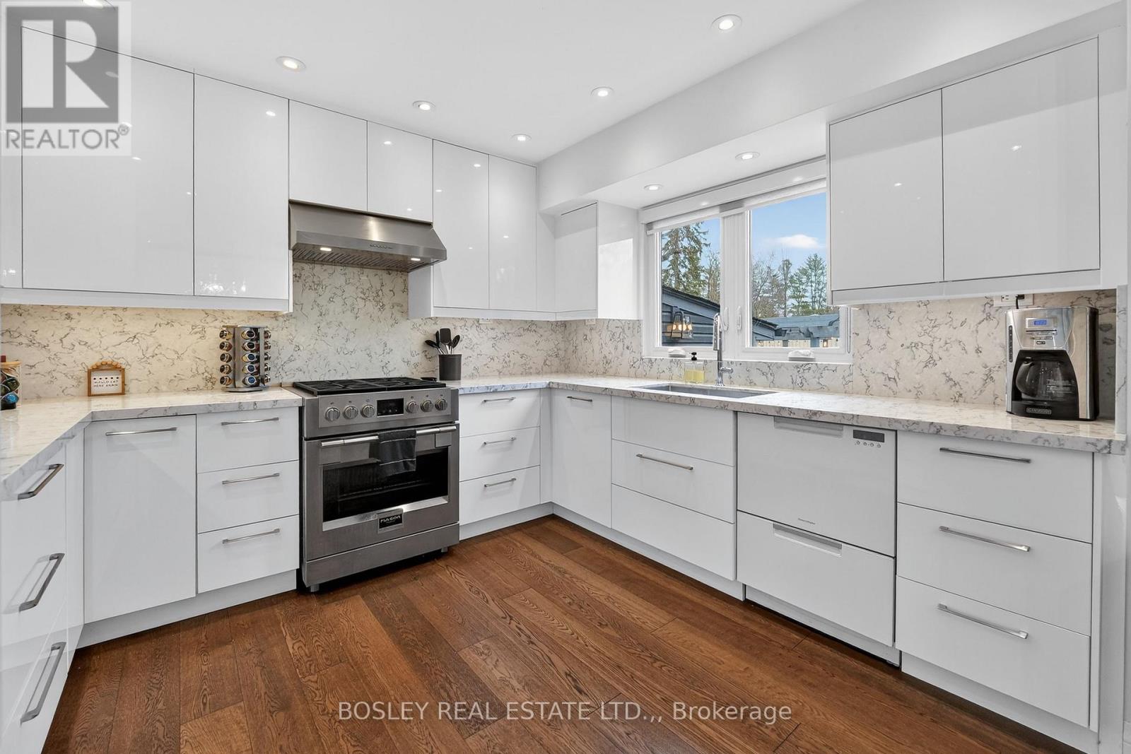 19 Dixie Avenue, Niagara-On-The-Lake, Ontario  L0S 1J0 - Photo 10 - X12977856