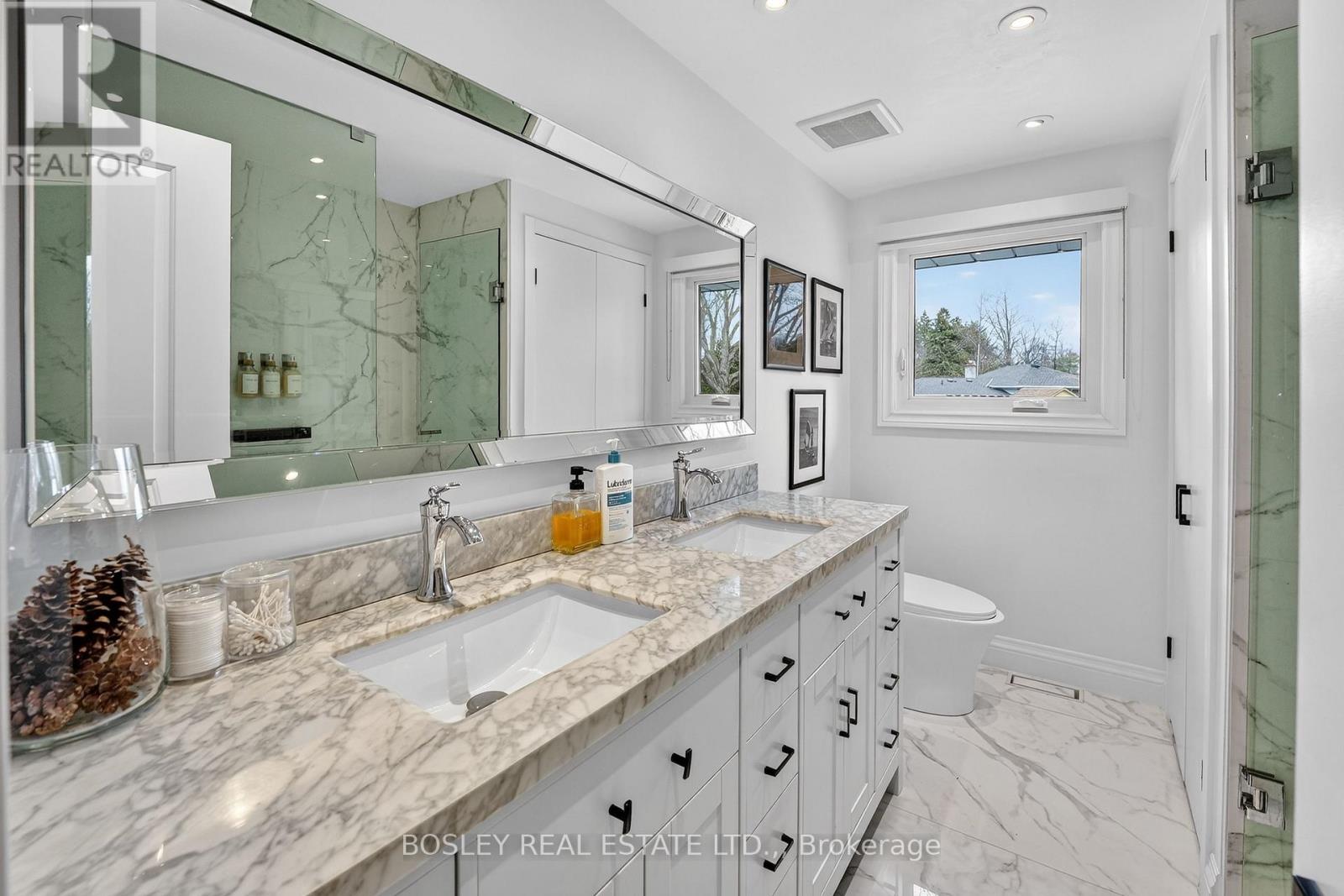 19 Dixie Avenue, Niagara-On-The-Lake, Ontario  L0S 1J0 - Photo 15 - X12977856