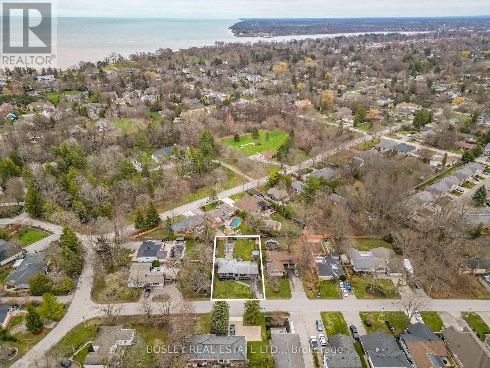 19 Dixie Avenue, Niagara-On-The-Lake, Ontario  L0S 1J0 - Photo 30 - X12977856