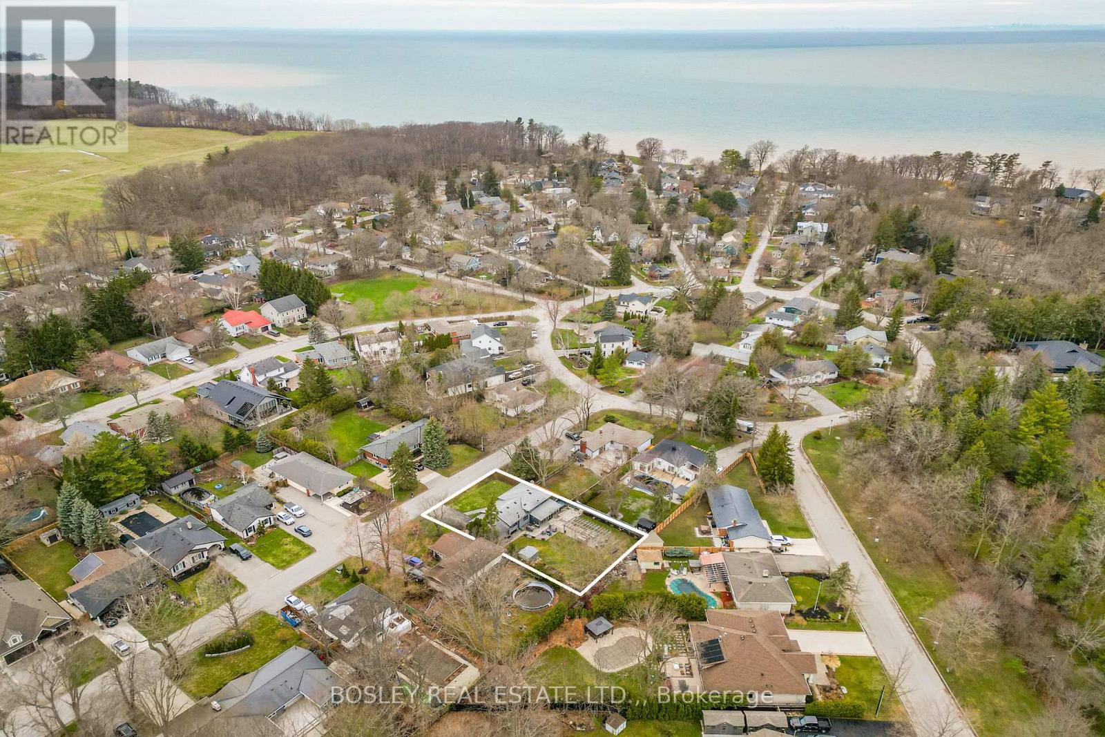 19 Dixie Avenue, Niagara-On-The-Lake, Ontario  L0S 1J0 - Photo 38 - X12977856