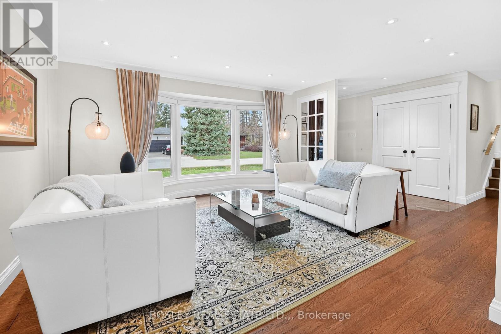 19 Dixie Avenue, Niagara-On-The-Lake, Ontario  L0S 1J0 - Photo 4 - X12977856