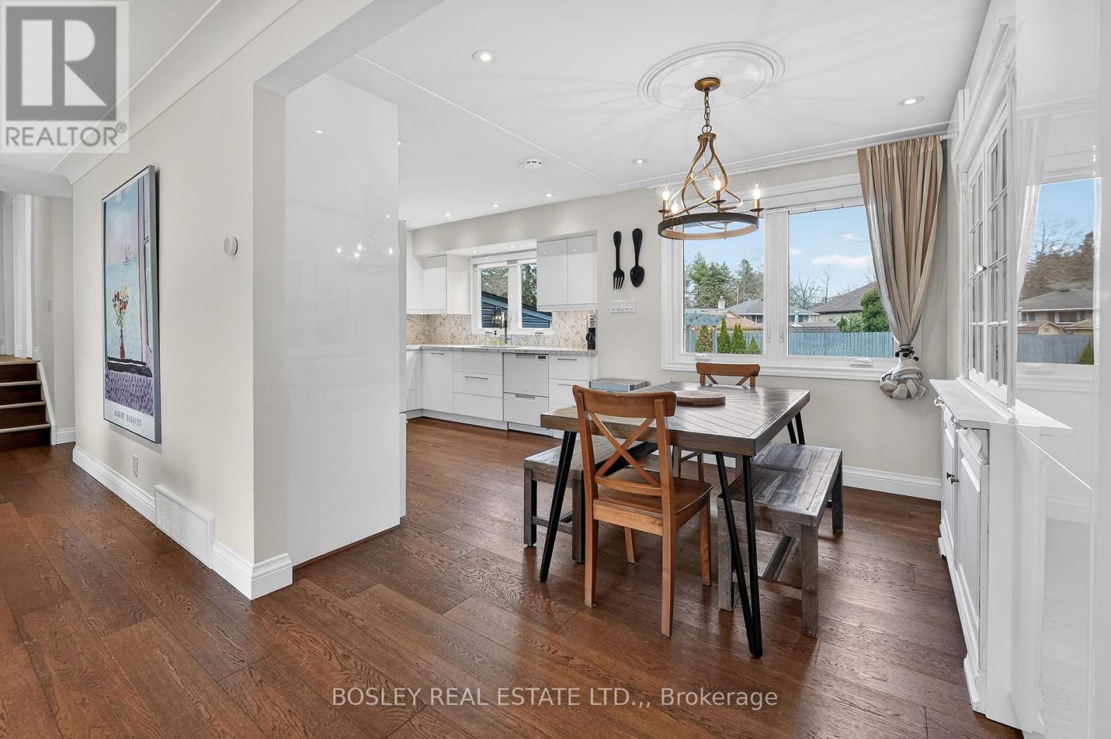 19 Dixie Avenue, Niagara-On-The-Lake, Ontario  L0S 1J0 - Photo 6 - X12977856