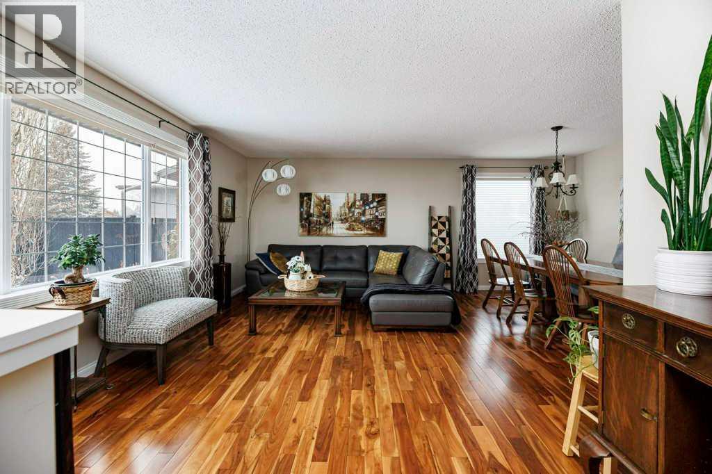 11 Nellis Avenue, Red Deer, Alberta  T4P 2C2 - Photo 4 - A2298561