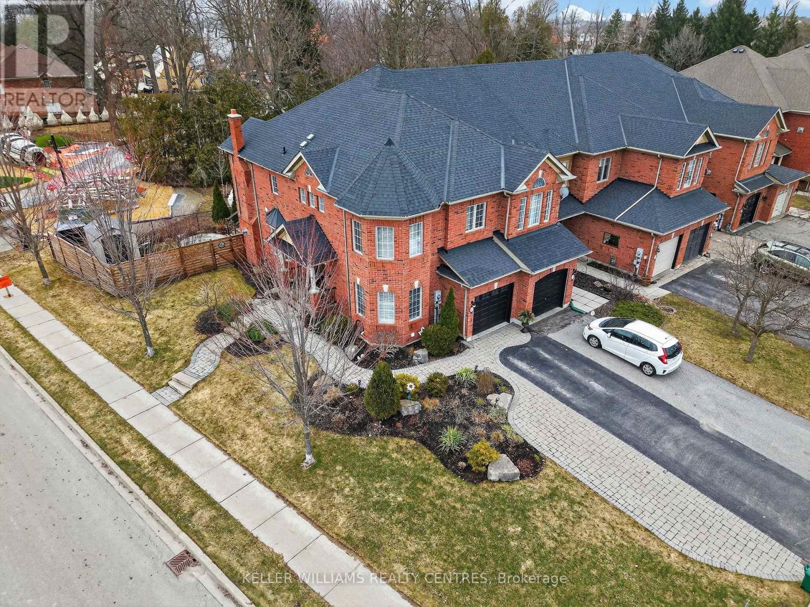 577 Osler Court, Newmarket, Ontario  L3X 2P4 - Photo 40 - N12962824