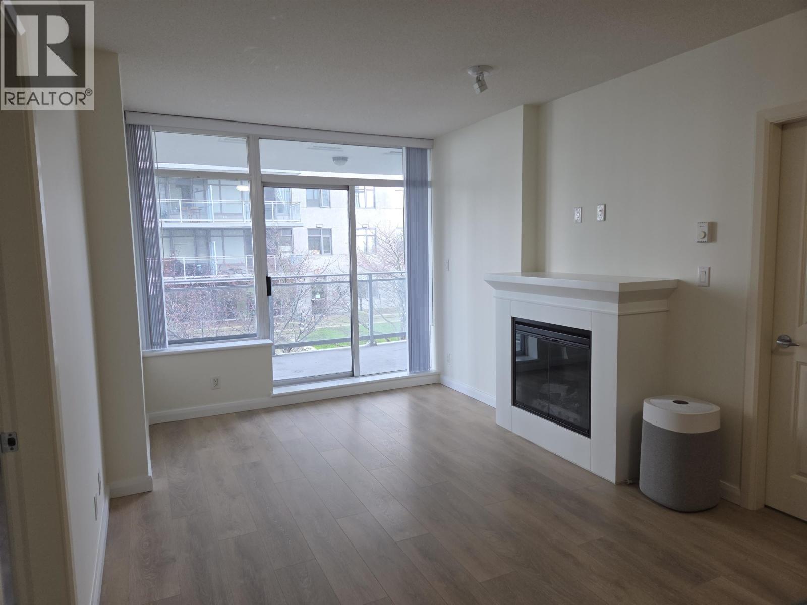 1005 898 Carnarvon Street, New Westminster, British Columbia V3M 0C3 - Photo 3 - R3108849