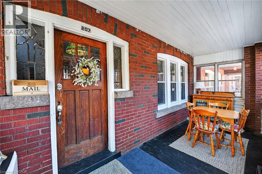 207 Edgemont Street S, Hamilton, Ontario  L8K 2J1 - Photo 5 - 40819210