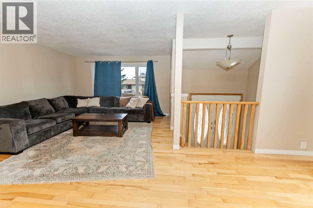 85 Abergale Close Ne, Calgary, Alberta  T2A 6J2 - Photo 8 - A2295715