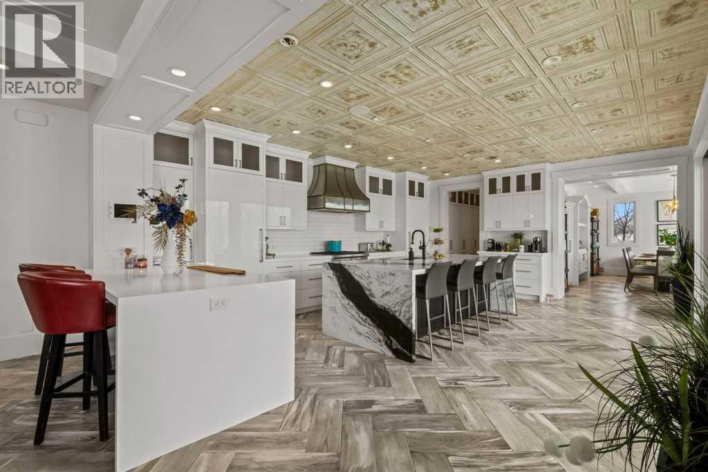 5 Silverhorn Vale, Rural Rocky View County, Alberta  T3R 0X3 - Photo 7 - A2299322