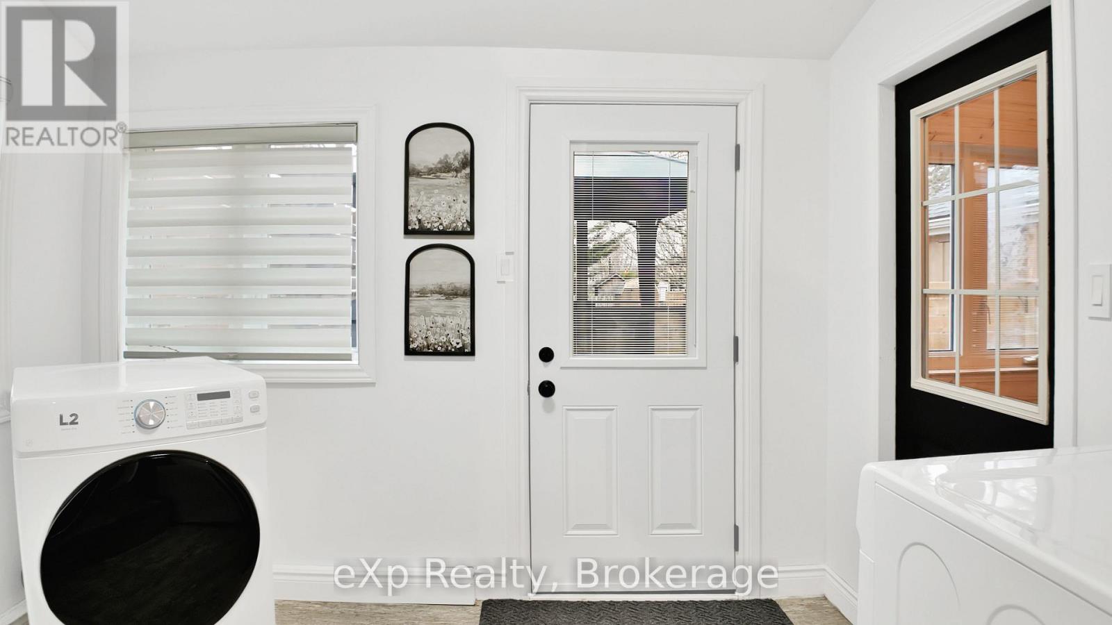 588 12th Avenue, Hanover, Ontario  N4N 2V6 - Photo 29 - X12952302