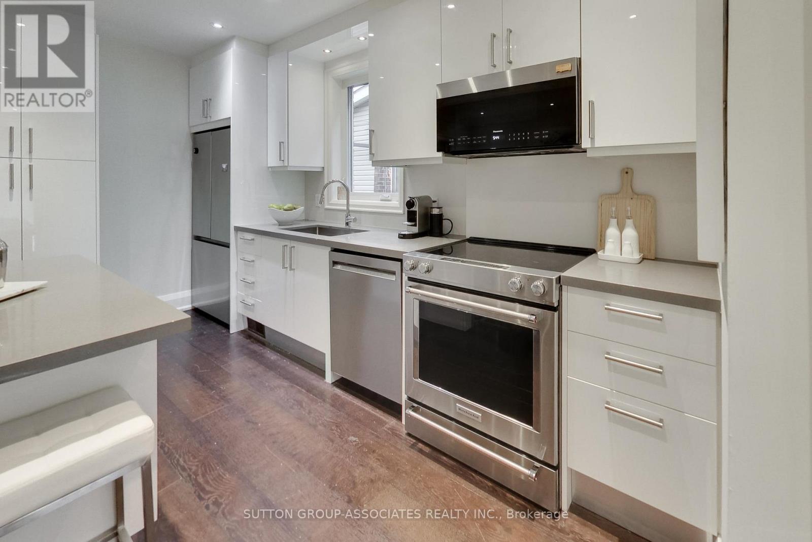 479 Rushton Road, Toronto, Ontario  M6C 2Y4 - Photo 10 - C12977828