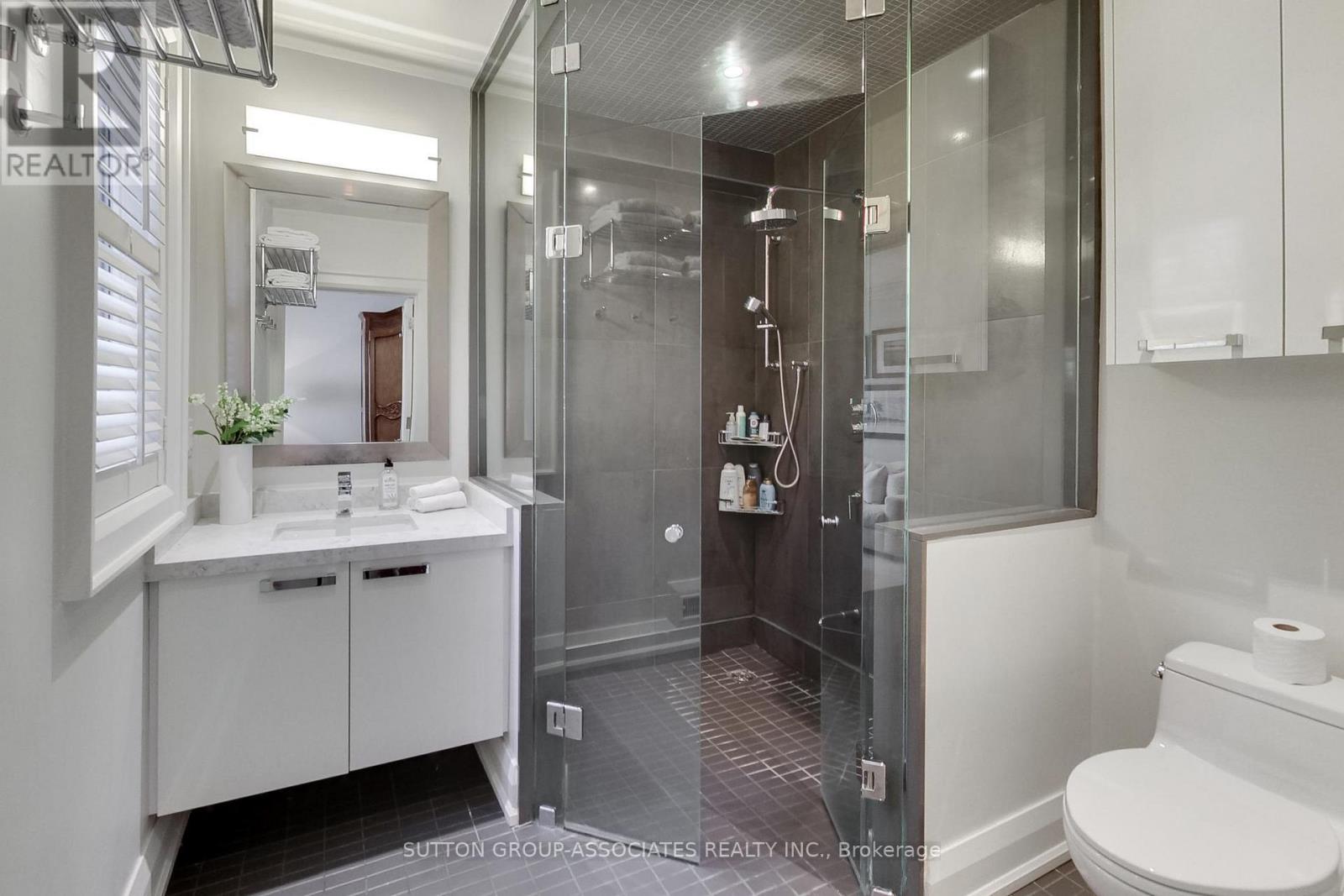 479 Rushton Road, Toronto, Ontario  M6C 2Y4 - Photo 17 - C12977828