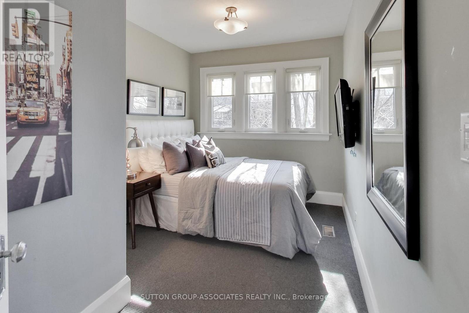 479 Rushton Road, Toronto, Ontario  M6C 2Y4 - Photo 22 - C12977828