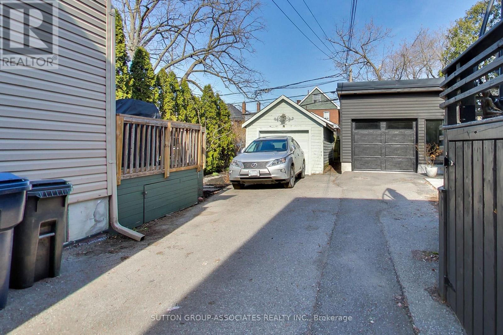 479 Rushton Road, Toronto, Ontario  M6C 2Y4 - Photo 34 - C12977828