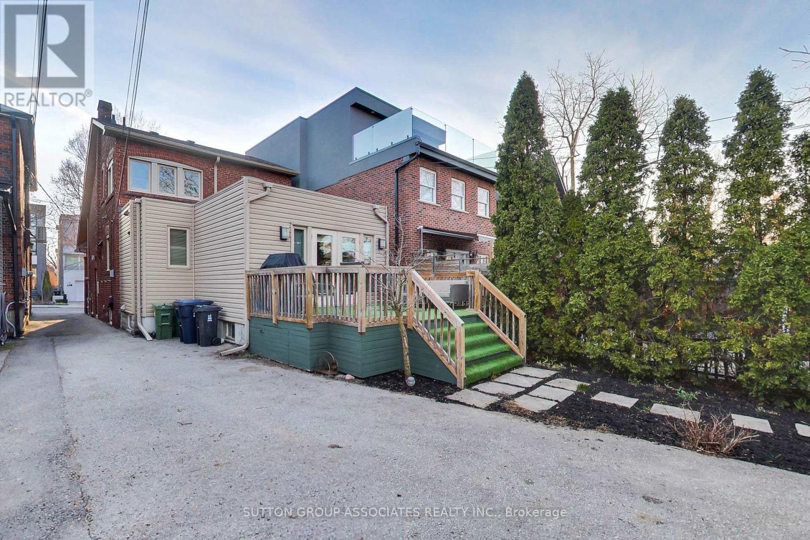 479 Rushton Road, Toronto, Ontario  M6C 2Y4 - Photo 35 - C12977828