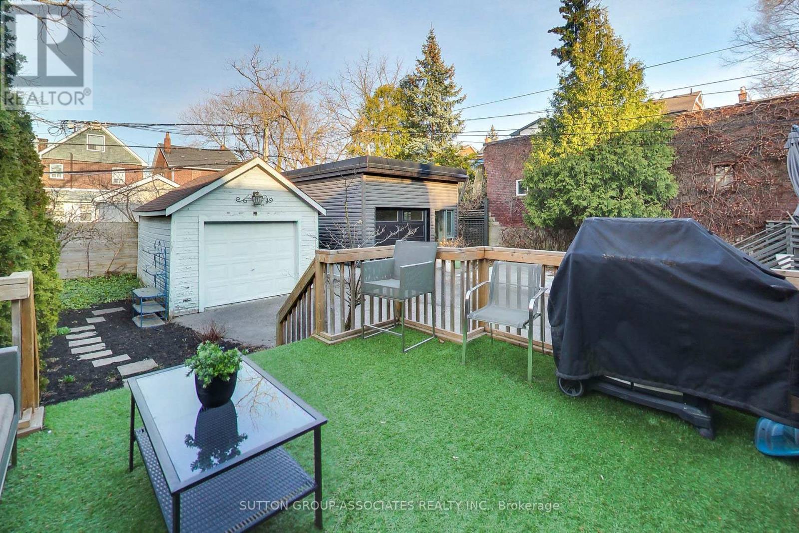 479 Rushton Road, Toronto, Ontario  M6C 2Y4 - Photo 38 - C12977828