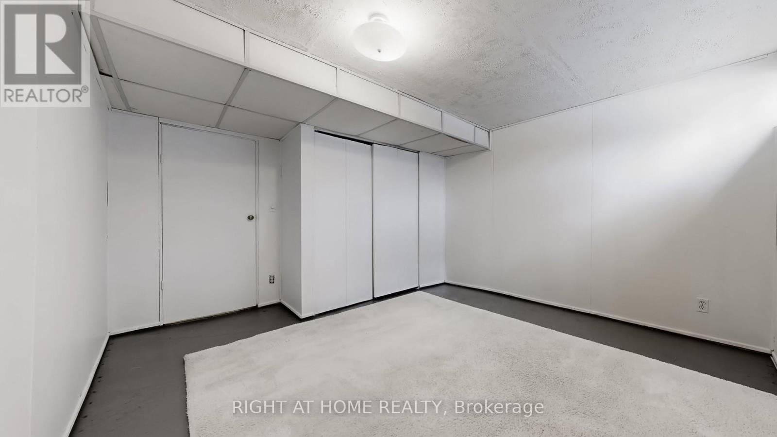 33 Sanderling Place, Toronto, Ontario  M3C 2J2 - Photo 38 - C12977884