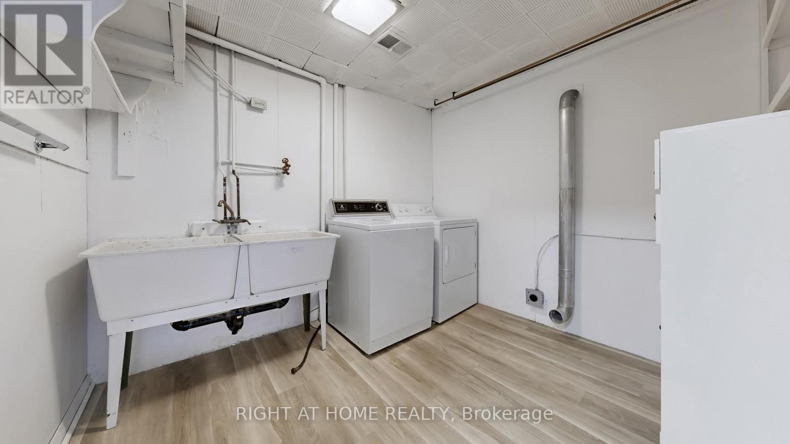 33 Sanderling Place, Toronto, Ontario  M3C 2J2 - Photo 41 - C12977884