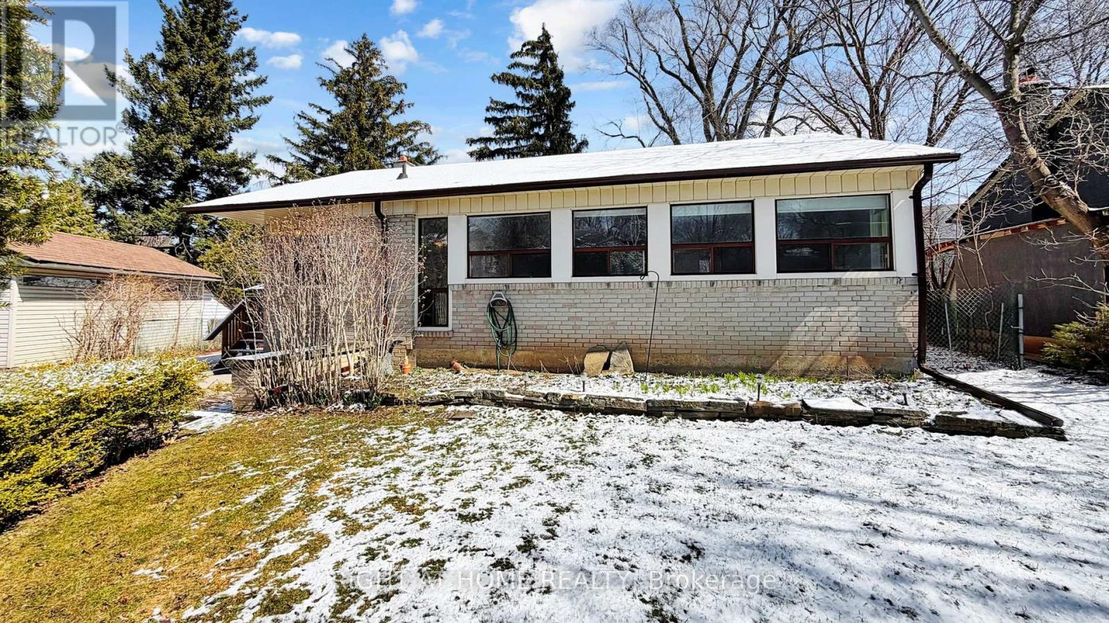 33 Sanderling Place, Toronto, Ontario  M3C 2J2 - Photo 42 - C12977884