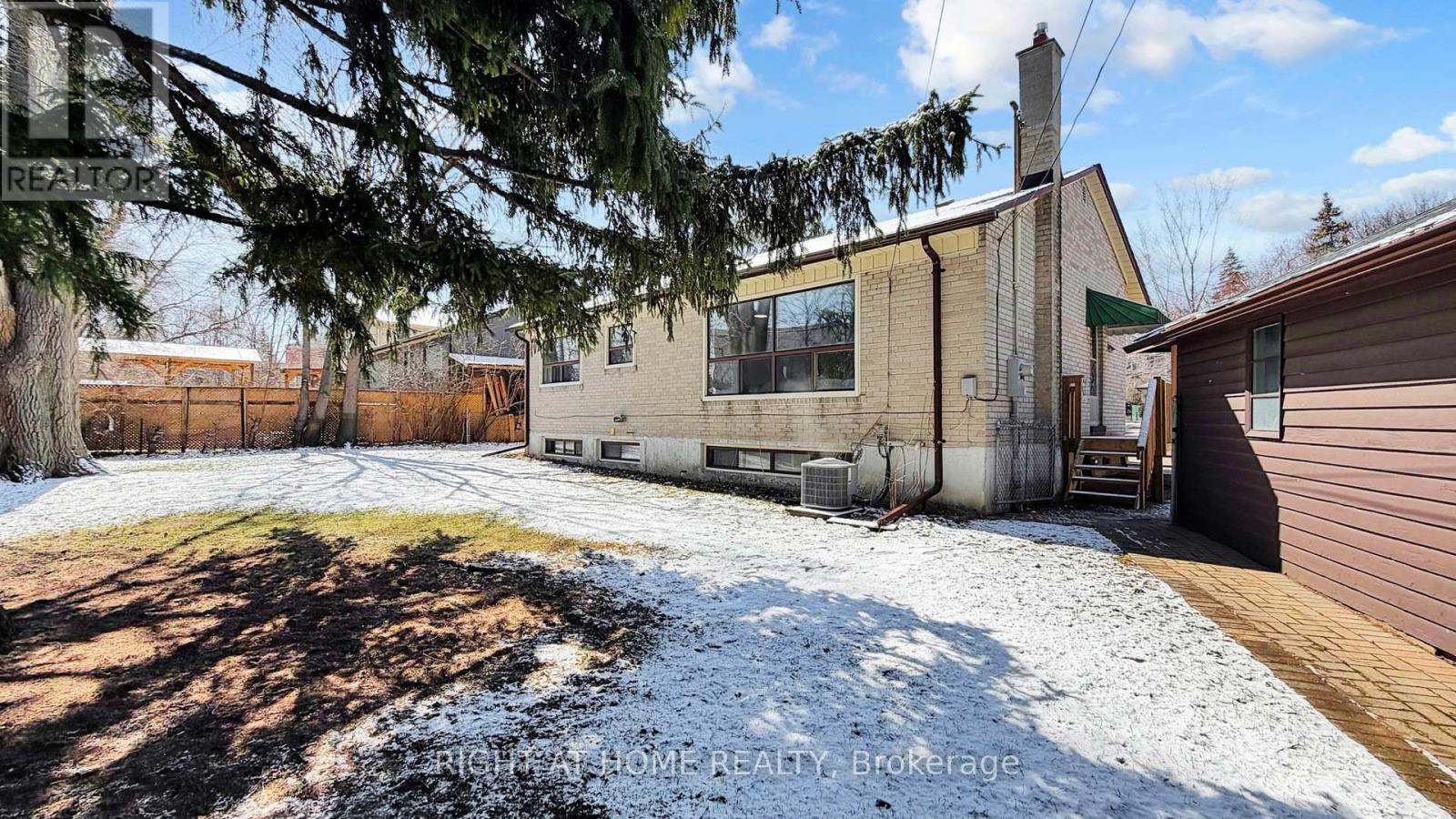 33 Sanderling Place, Toronto, Ontario  M3C 2J2 - Photo 47 - C12977884